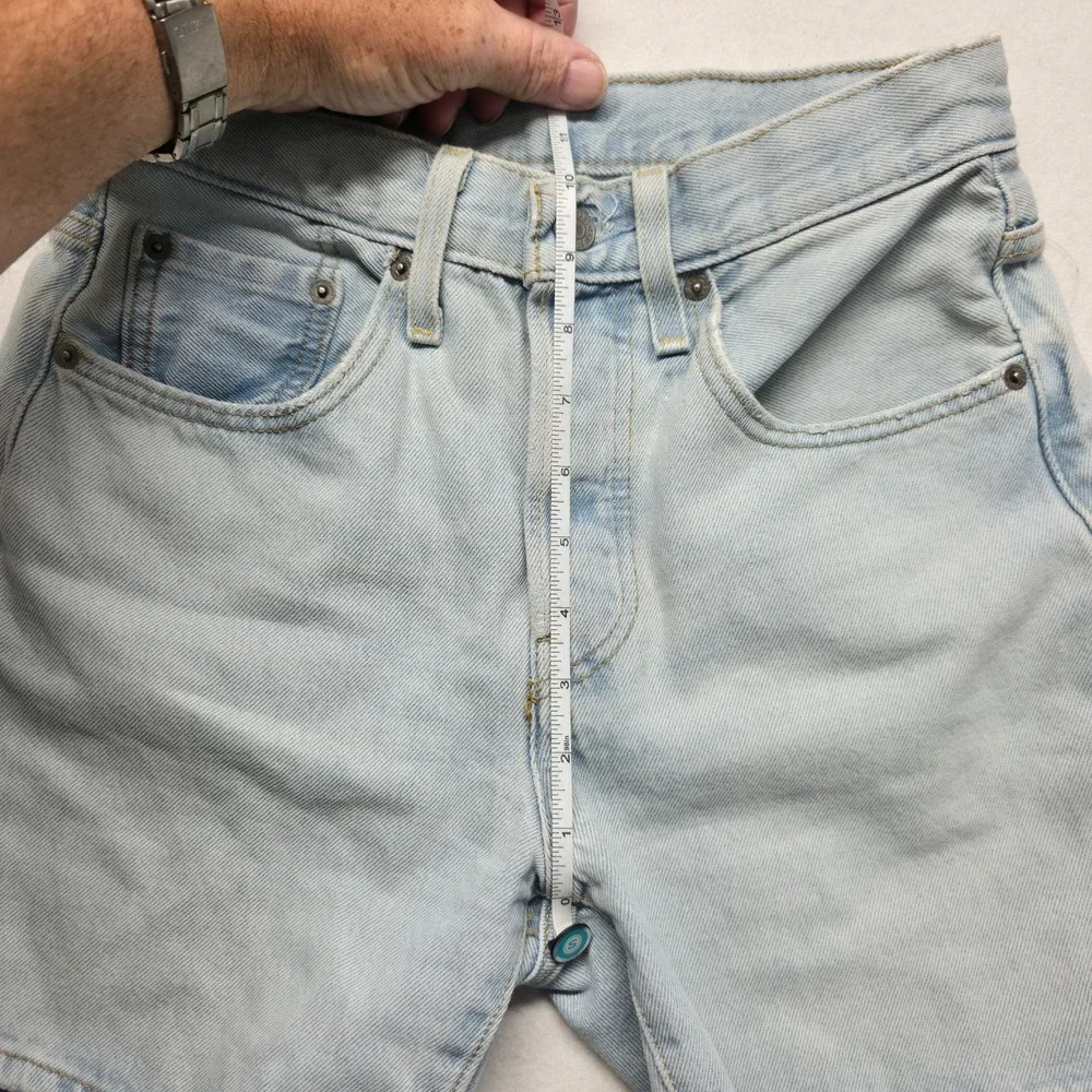 Levi's 501 Buttonfly Men's Denim Light Wash Jean Shorts Size 26 (26X6)